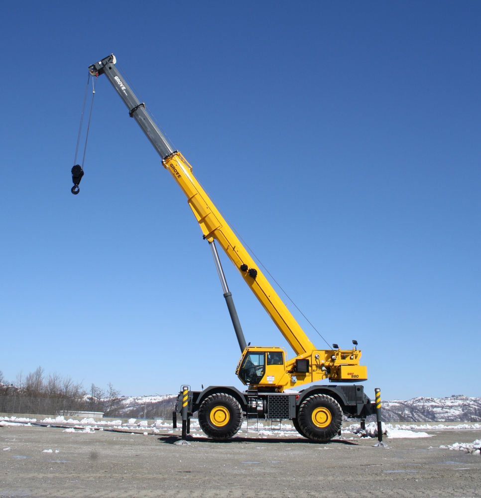 Pelatihan dan sertifikasi  Rough Terrain Crane